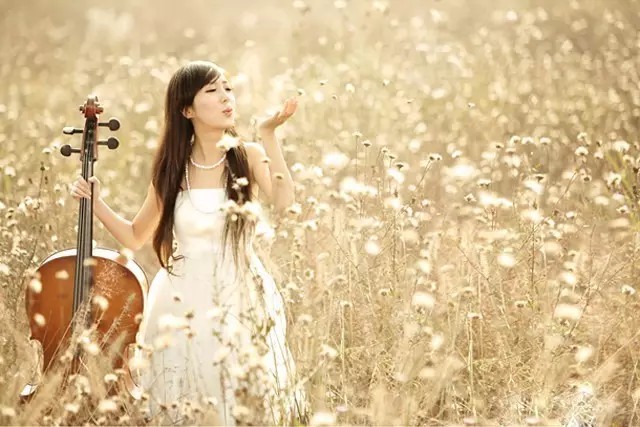 拍出唯美人像的七个要点_花卉人像拍摄技巧_如何用18一140的镜头拍郁金香