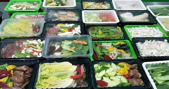 西贝预制菜风波_“餐厅是否使用预制菜”将强制披露_餐饮行业大佬声援西贝