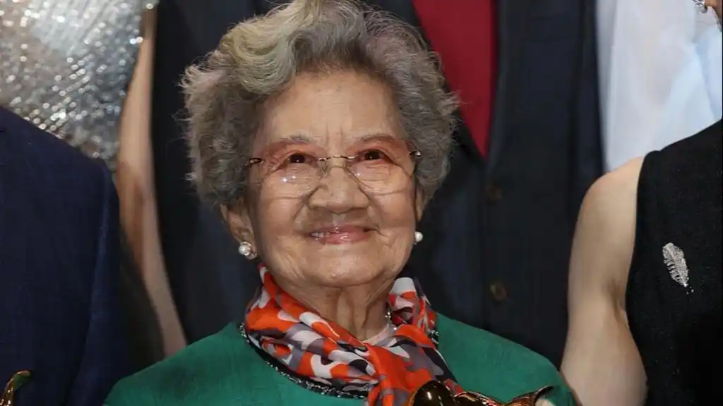 纪念｜陈奇女儿：母亲一生都在为艺术事业付出