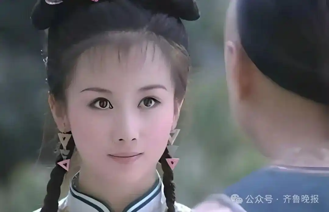 孙菲菲未婚先孕经历_孙菲菲称为婚姻做过亲子鉴定_孙菲菲离婚声明