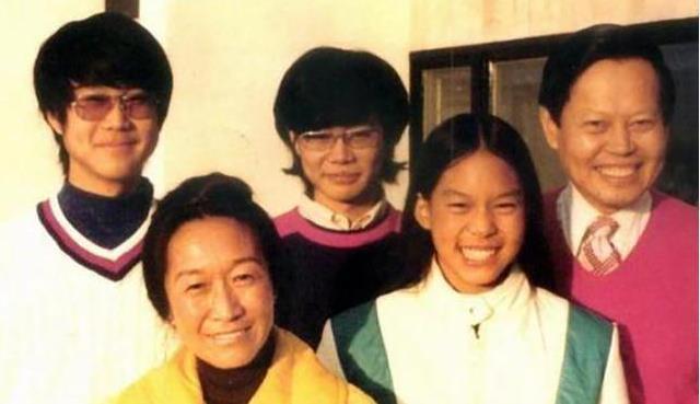 杨光诺 杨光宇 杨又礼 事业成就_杨振宁和孩子的关系_杨振宁 诺奖物理学家子女现状