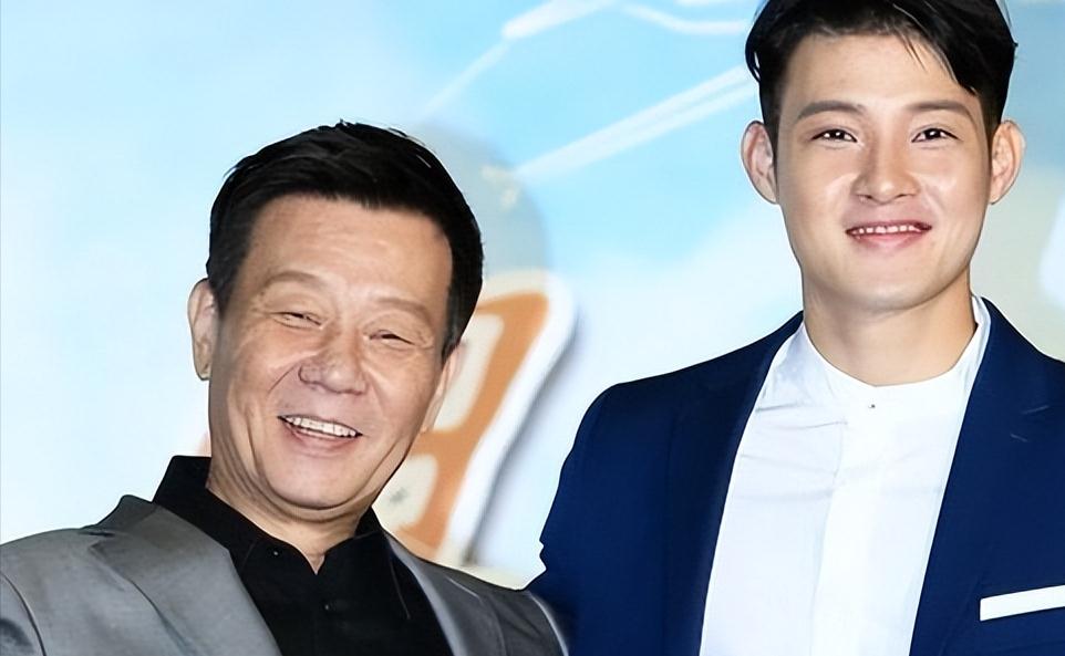 寇家瑞多少岁_寇家瑞39岁未婚生女不结婚_寇世勋双妻家庭影响子女婚姻观