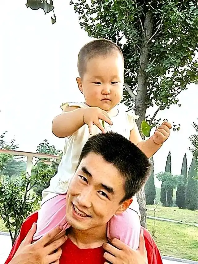 沈星 南阳河 舍己为人_沈星 军人 投身救孩子_青州二炮沈星