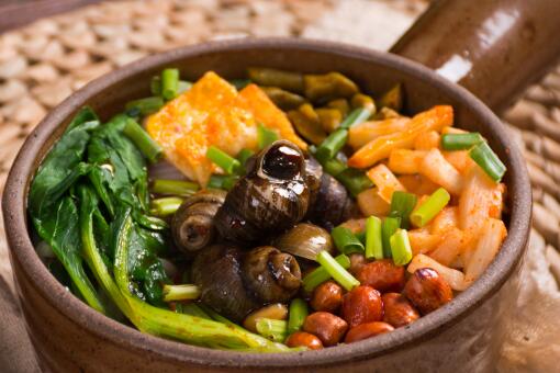 螺蛳粉店利润分析_开螺蛳粉店投资多少钱_水果店利润