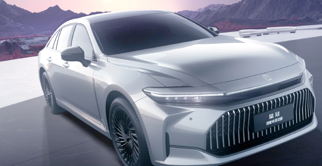 丰田皇冠CROWN 2024款：豪华座驾的新定义，动力与科技的完美交融