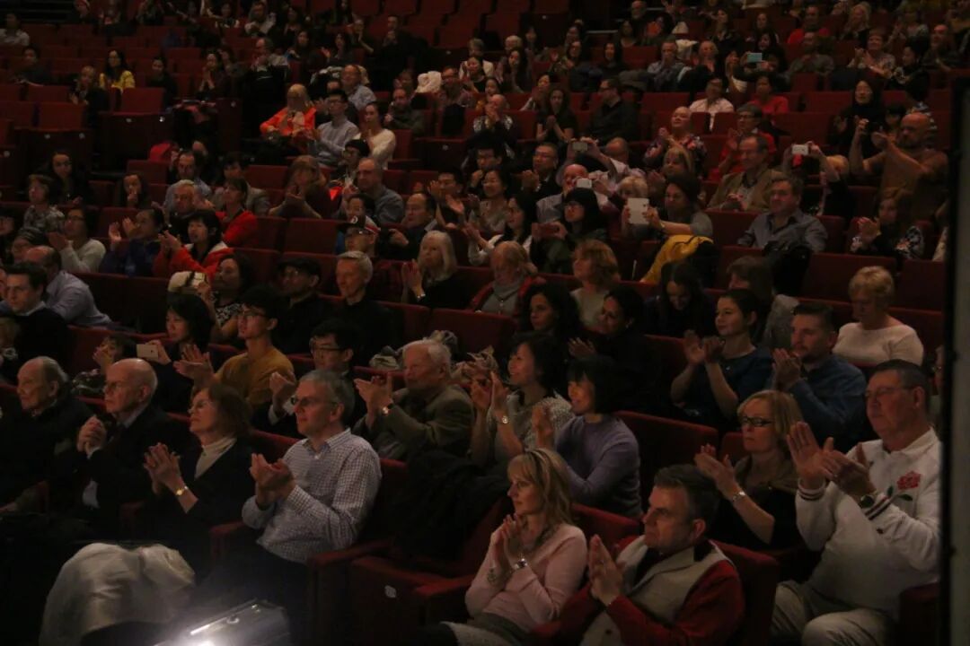 工作帽子的礼仪_帽子历史演变_英国帽子礼仪文化