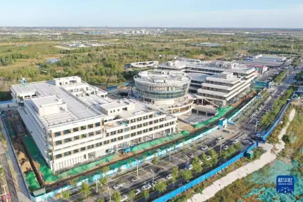 雄安体育中心无人机照片_河北雄安新区 新华网_雄安新区启动区重点项目建设