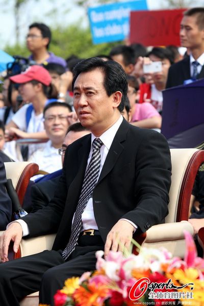 许家印“铁杆心腹”被罚_许家印 恒大足球 俱乐部管理
