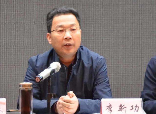 李新功诱骗女学生车内作案细节_李新功强奸用壮阳药物_永城市委办公室原副主任李新功强奸未成年女性案件