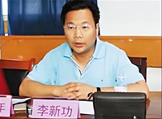 李新功诱骗女学生车内作案细节_李新功强奸用壮阳药物_永城市委办公室原副主任李新功强奸未成年女性案件