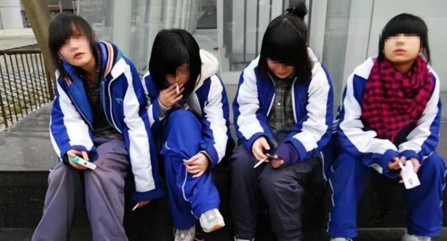 永城市委办公室原副主任李新功强奸未成年女性案件_李新功诱骗女学生车内作案细节_李新功强奸用壮阳药物