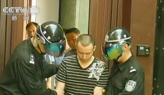 药家鑫案父亲教育方式分析_药家鑫案详细情况_柴静+看见药家鑫