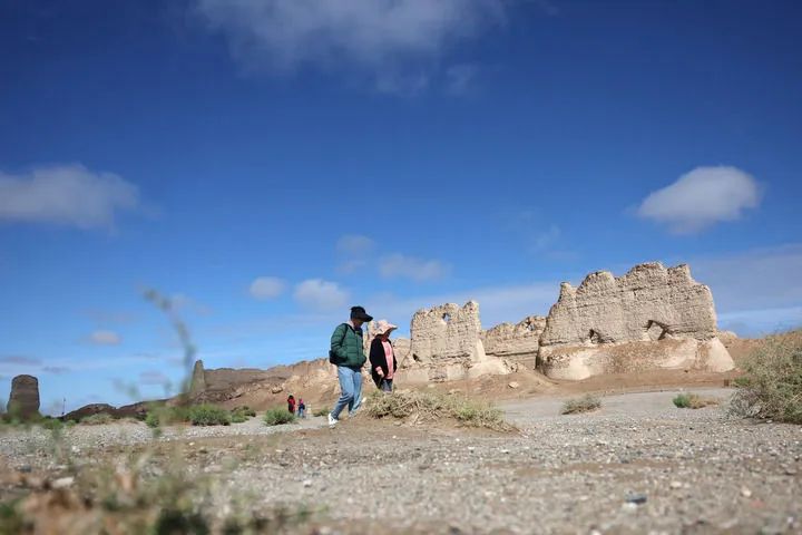 莫高窟历史文化_敦煌建筑特点_敦煌旅游攻略
