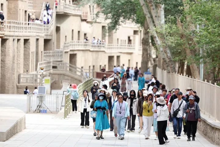 敦煌旅游攻略_莫高窟历史文化_敦煌建筑特点