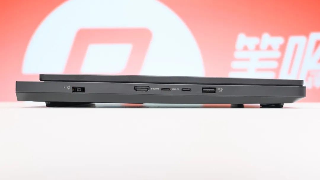 联想笔记本哪款玩游戏最好_RTX 5060 8GB游戏本性能分析_联想拯救者R7000P 2025评测