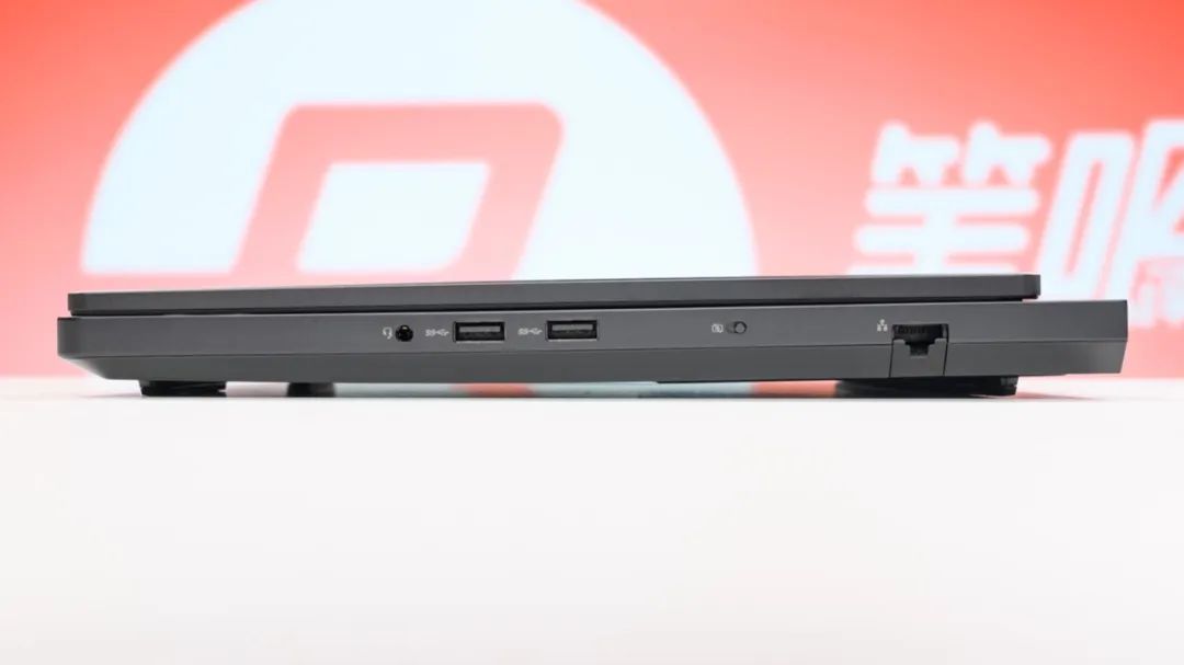 RTX 5060 8GB游戏本性能分析_联想笔记本哪款玩游戏最好_联想拯救者R7000P 2025评测