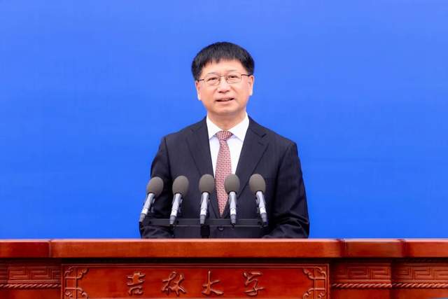 浙江一大学校长开学讲话：少刷小红书_高校校长开学致辞_新学期寄语