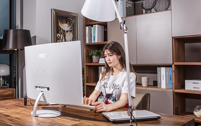 天生优雅4K超高分辨率 AOC CU32N2向你展示世界的美