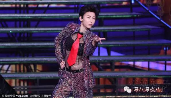 爱上哥们哪集发现女生_爱上哥们 女扮男装 黑帮少爷爱上我