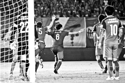 终场被绝杀一点儿不冤