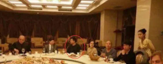 65岁毕福剑再次“饭桌失言”！消失了9年的他，走上了一条不归路