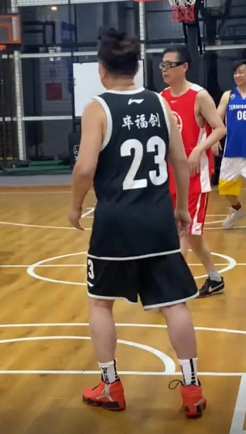 毕姥爷现状揭秘_饭局 毕福剑_毕福剑星光大道近况