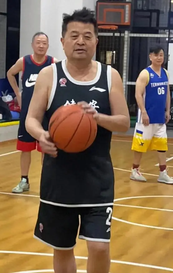 毕姥爷现状揭秘_毕福剑星光大道近况_饭局 毕福剑