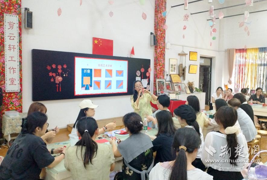 教师减压的方法_艺术减压体验馆_教师心理维护