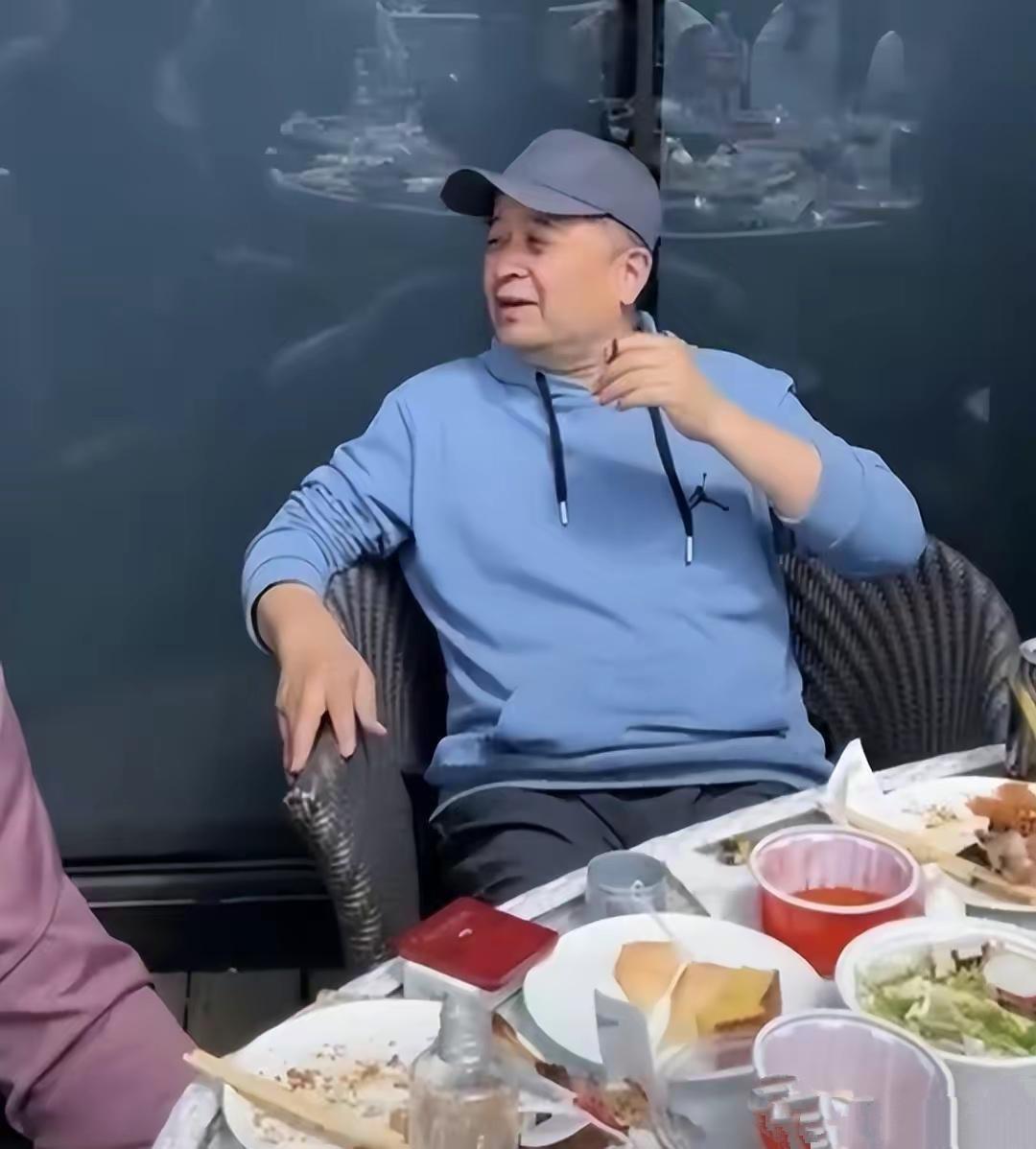 毕福剑64岁生活状态_毕福剑近况视频_毕福剑 饭局