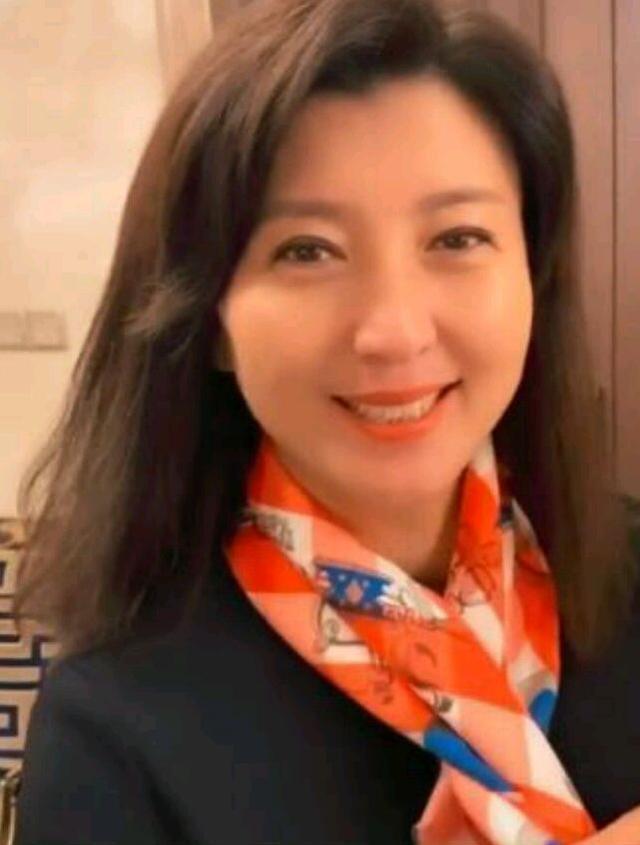 闫学晶离婚真相_闫学晶新夫马明东财富_沈阳闫石李晨阳现在都离婚了吗