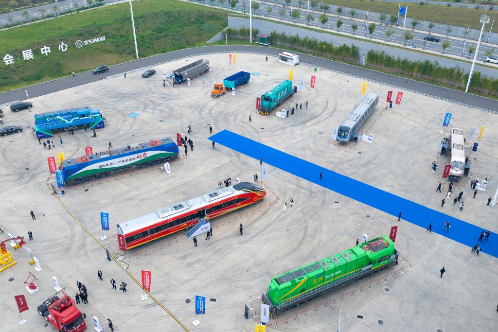 先进轨道交通装备制造业最新进展_2025中国国际轨道交通和装备制造产业博览会_2025中国绿公司年会完整版视频