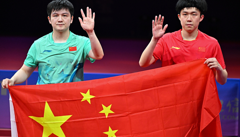 樊振东王楚钦孙颖莎王曼昱表现_中国乒乓球队杭州亚运会战绩_樊振东:王楚钦是国乒绝对的领军人物