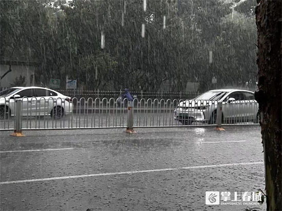 昆明暴雨淹水_昆明淹水点地图_昆明实时交通状况