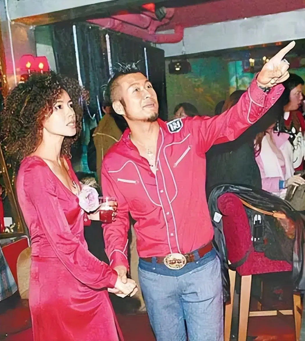 孙兴和林美贞复合原因_孙兴与女友骆莉娜_孙兴富婆女友燕子态度