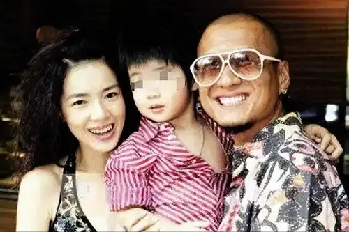 孙兴与女友骆莉娜_孙兴61岁与前妻李美贞再婚_孙兴与林美贞第三次复合