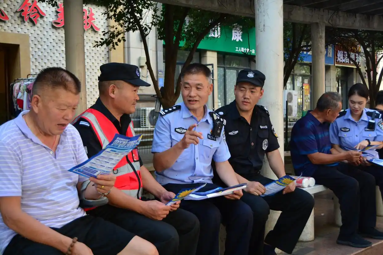 郑州网络安全_网络安全宣传周_筑牢网络安全“防火墙”