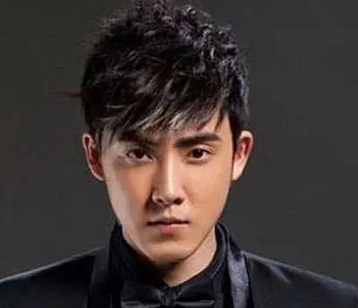 男生不同脸型适合的发型_发型网男士发型_男生脸型与发型选择