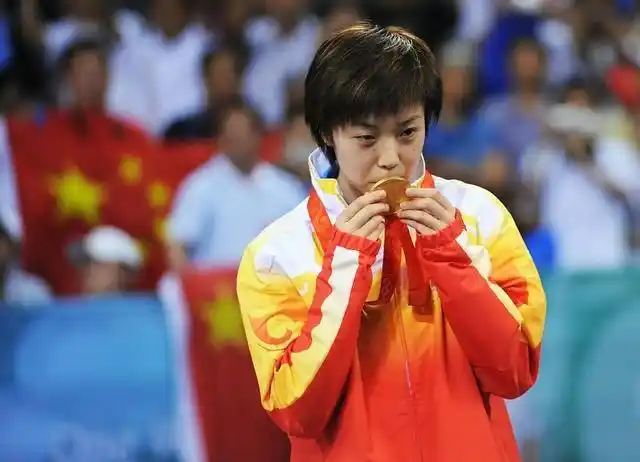 张怡宁乒乓球成就_张怡宁老公徐威近照_中国乒乓球大魔王张怡宁