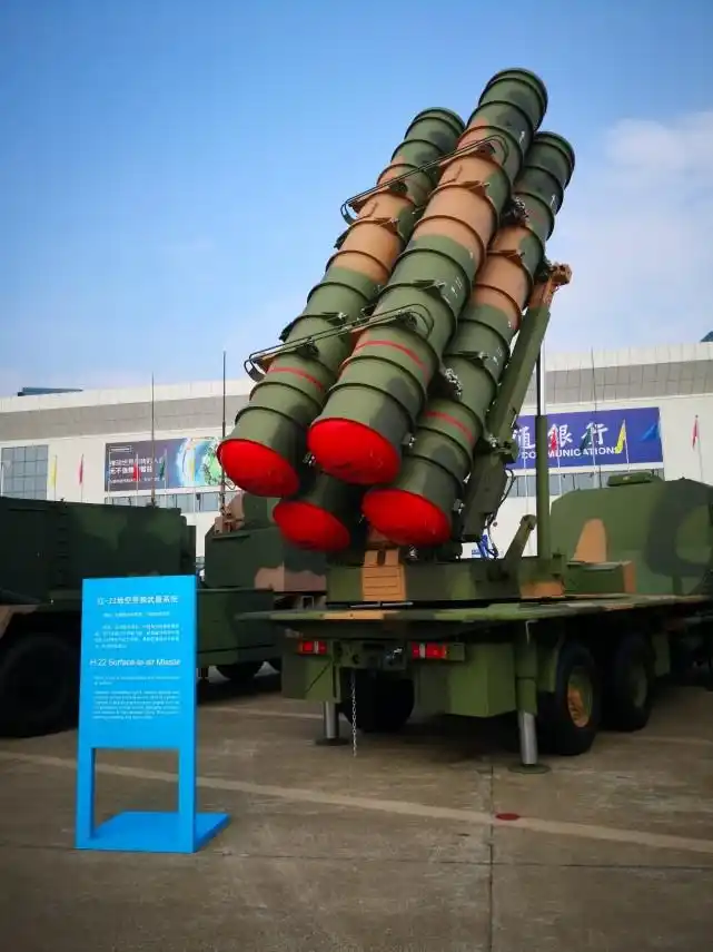 塞尔维亚红旗22导弹系统_中国HQ-22防空系统_红旗-22导弹现身塞尔维亚阅兵彩排