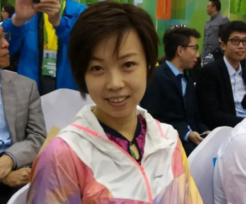 袁立徐威爱情故事_徐威为什么和袁立分手_徐威张怡宁婚姻