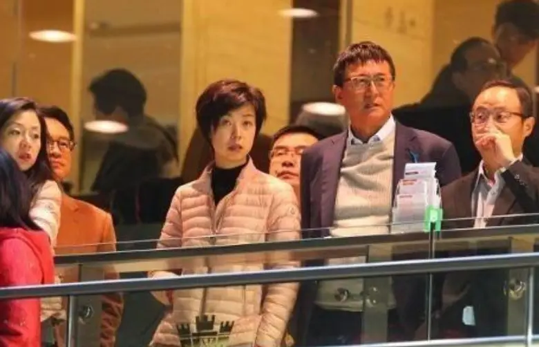 徐威张怡宁婚姻_徐威为什么和袁立分手_袁立徐威爱情故事