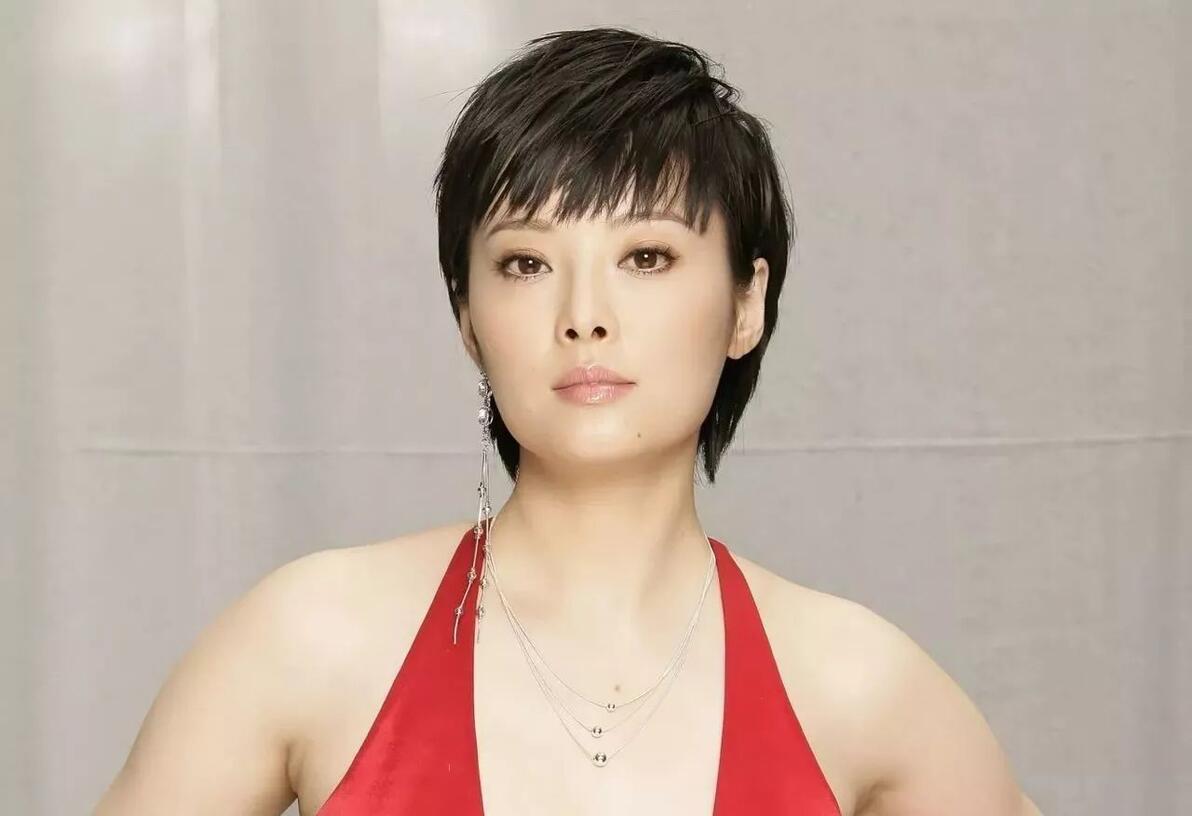 徐威为什么和袁立分手_袁立恋爱经历_袁立婚姻史