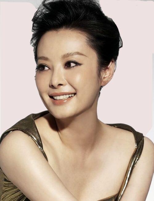 袁立婚姻史_徐威为什么和袁立分手_袁立恋爱经历