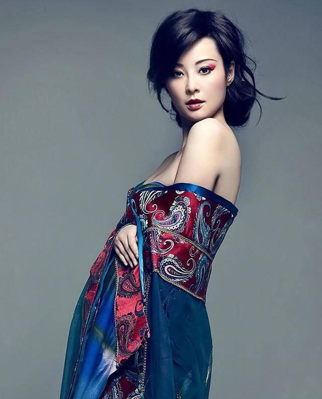 袁立恋爱经历_袁立婚姻史_徐威为什么和袁立分手