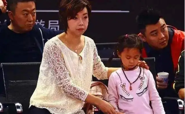 袁立与徐威感情经历_徐威为什么和袁立分手_袁立徐威婚姻