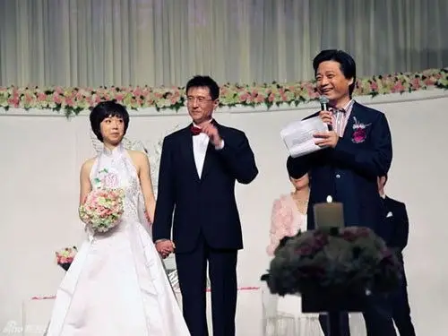 徐威为什么和袁立分手_袁立徐威婚姻_袁立与徐威感情经历