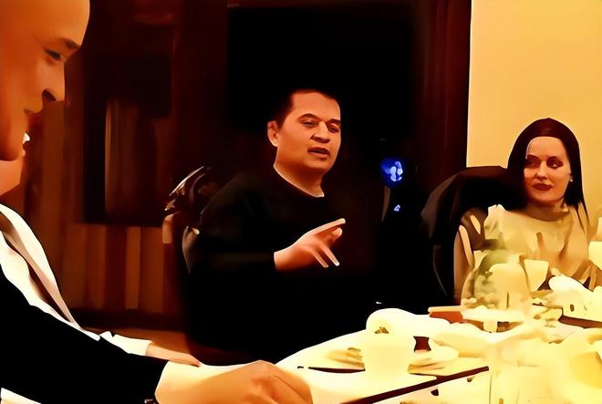 毕福剑点评智取威虎山_毕福剑女儿毕凌_毕福剑跌落