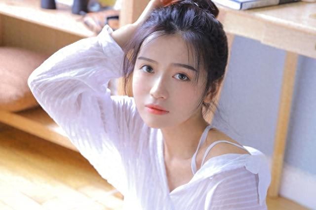 逗女孩子开心的话题有哪些？解锁欢乐聊天的秘籍
