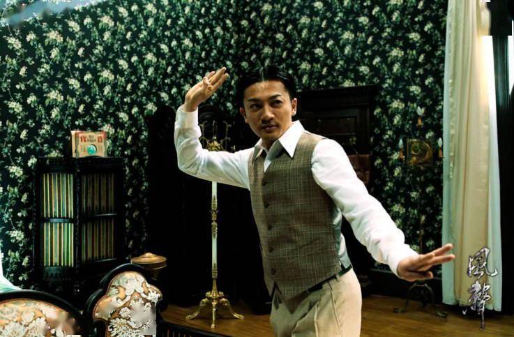 苏有朋导演作品最新进展_苏有朋主持金鸡奖前争分夺秒背稿_苏有朋从偶像到演员转型经历