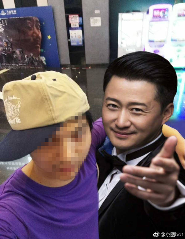 吴京手 历史出处 造型演变_吴京图片大全图片大全_吴京手 婚纱照 万能海报